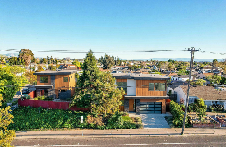 Two modern homes on a split lot — infill development concept